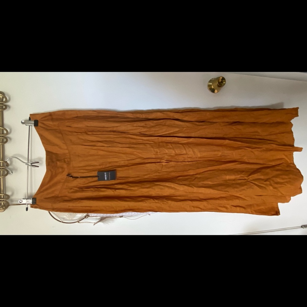 NWT Mustard Maxi: Pleated With Side Zip